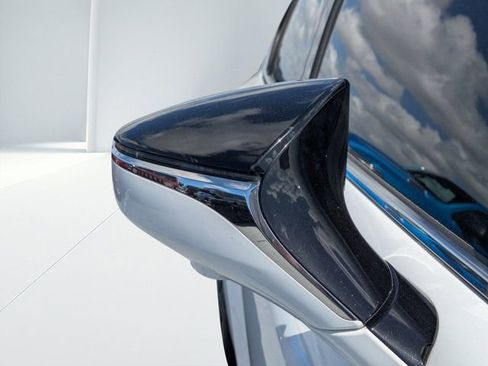 Used 2023 Lexus IS 350 F Sport w/ Navigation Package image 10