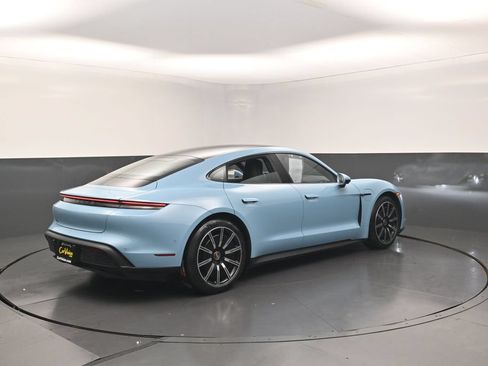 Used 2021 Porsche Taycan RWD image 6