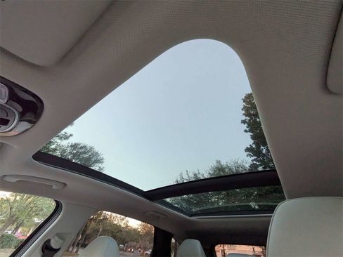 Used 2022 Hyundai Tucson Limited image 22