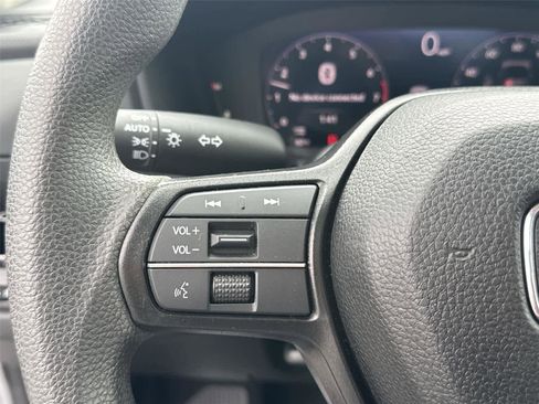 Used 2024 Honda Accord EX image 18