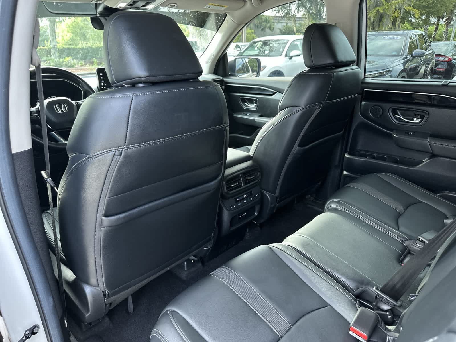 Used 2024 Honda Pilot Touring image 14