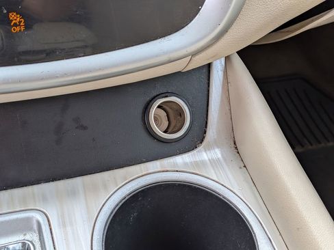 Used 2016 Nissan Murano SV FWD image 31