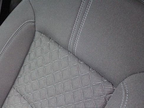 Used 2022 Chevrolet Blazer LT image 36