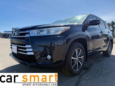 Used 2018 Toyota Highlander XLE image 1
