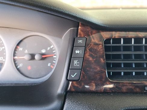 Used 2013 Chevrolet Impala LS FWD image 28