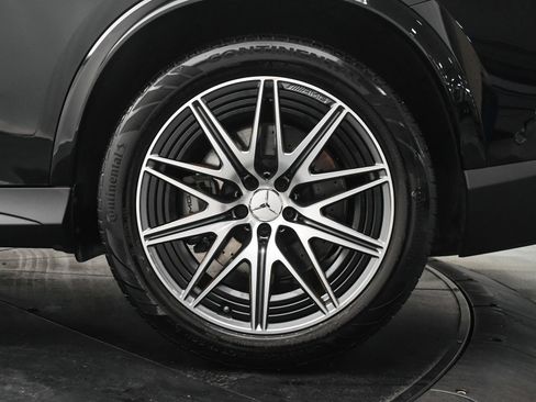 Used 2025 Mercedes-Benz GLC 43 AMG 4MATIC image 32