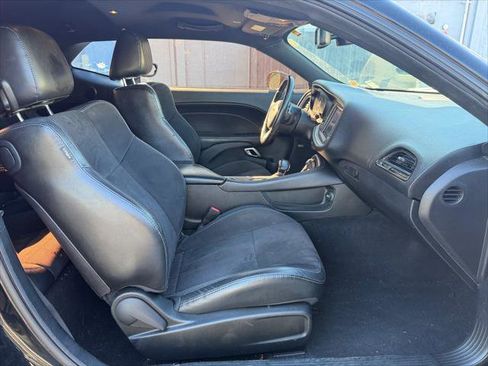 Used 2019 Dodge Challenger R/T w/ Plus Package image 14