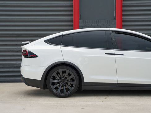 Used 2023 Tesla Model X AWD/4WD image 3