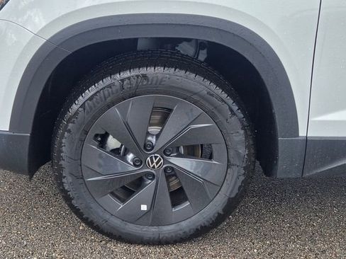 New 2026 Volkswagen Taos S FWD image 10