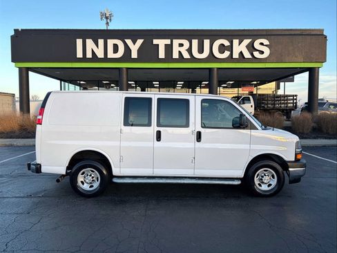 Used 2024 Chevrolet Express 2500 w/ Driver Convenience Package image 1
