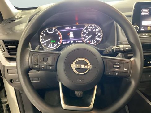 Used 2024 Nissan Rogue S AWD/4WD image 19