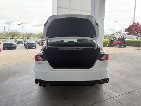 Certified 2025 Toyota Camry SE FWD image 19