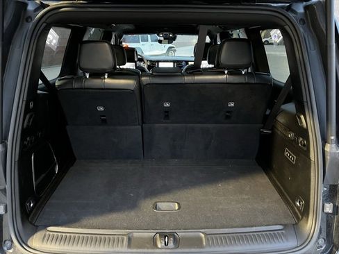 Used 2022 Jeep Wagoneer Series III w/ Premium Group I image 29