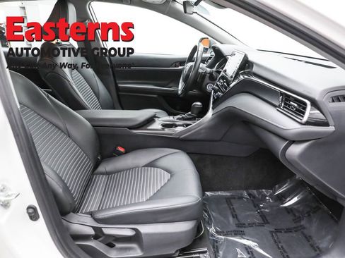 Used 2024 Toyota Camry SE image 23