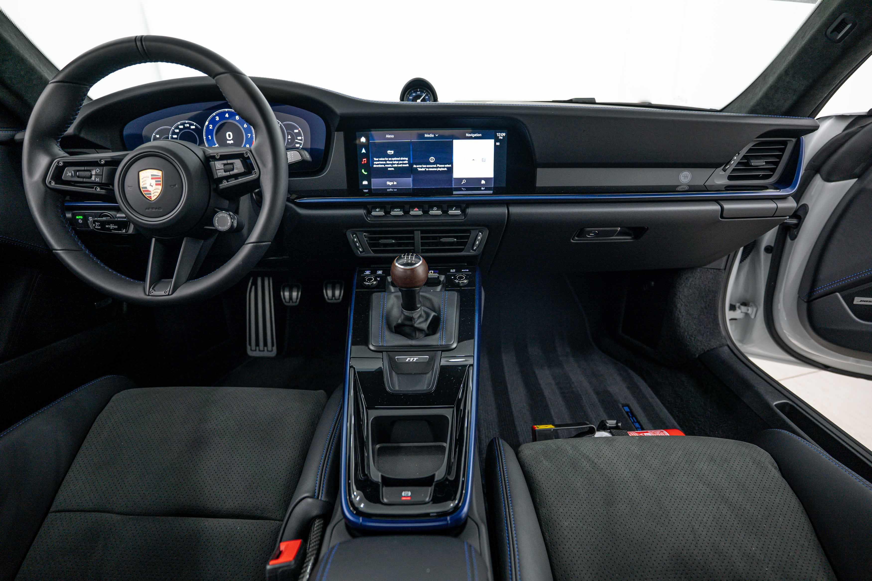 Certified 2026 Porsche 911 Carrera T RWD image 13