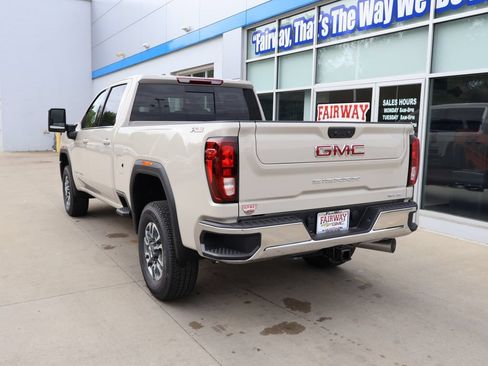 New 2026 GMC Sierra 2500 SLE w/ Max Trailering Package AWD/4WD image 8