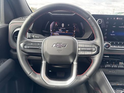 Used 2023 Chevrolet Colorado Z71 w/ Z71 Convenience Package 2 image 17