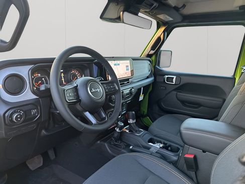 New 2025 Jeep Gladiator Sport AWD/4WD image 31