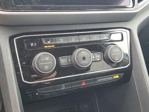 Used 2022 Volkswagen Atlas SE image 24