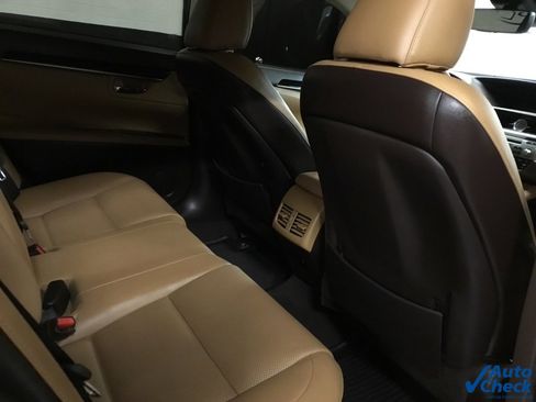 Used 2018 Lexus ES 350 w/ Navigation System Package image 30