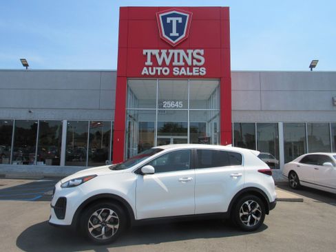 Used 2021 Kia Sportage LX FWD image 1