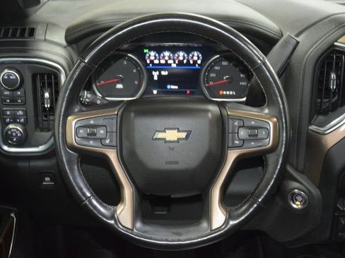 Used 2022 Chevrolet Silverado 3500 High Country image 37