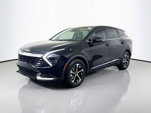 Used 2024 Kia Sportage EX FWD image 4