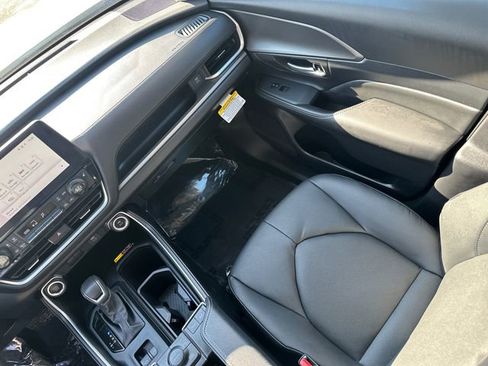 Certified 2026 Toyota Grand Highlander XLE image 25