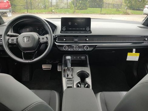 Used 2025 Honda Civic Sport image 16