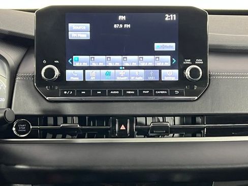 Used 2024 Mitsubishi Outlander SE image 29