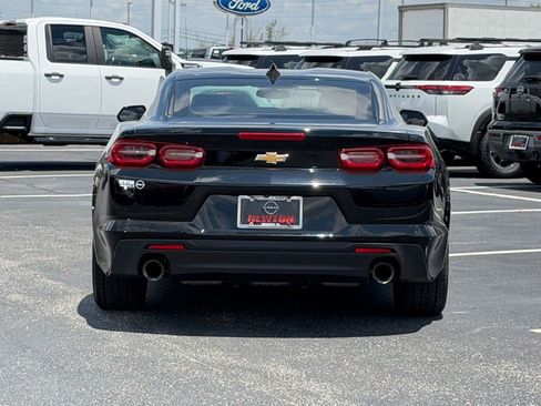 Used 2020 Chevrolet Camaro LT RWD image 6