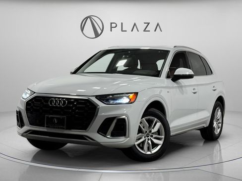 Certified 2023 Audi Q5 2.0T Premium w/ Convenience Package image 1