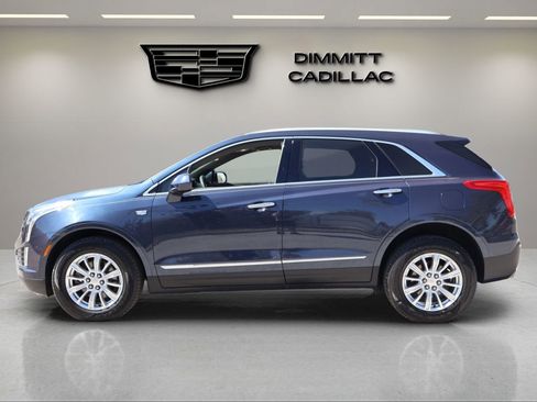 Used 2018 Cadillac XT5 FWD image 2