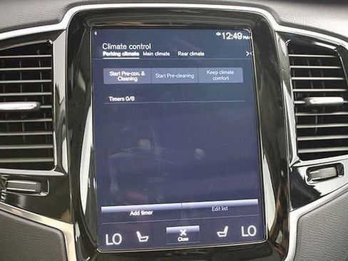 Used 2021 Volvo XC90 T6 Momentum w/ Protection Package Premier image 41