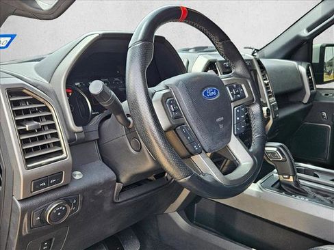Used 2018 Ford F150 Raptor w/ Equipment Group 802A Luxury AWD/4WD image 9