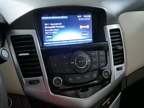 Used 2013 Chevrolet Cruze LTZ FWD image 22