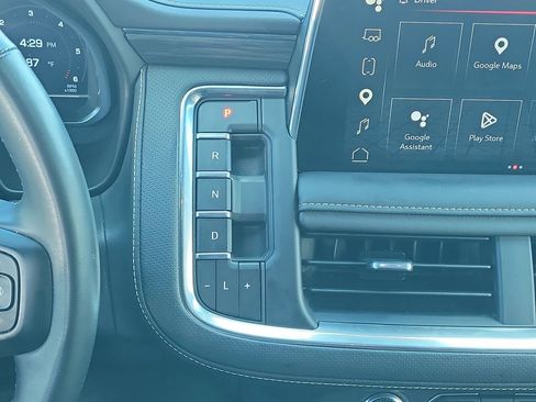 Used 2023 GMC Yukon SLT w/ SLT Premium Package AWD/4WD image 20