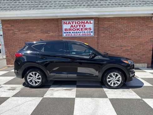 Used 2019 Hyundai Tucson SE AWD/4WD image 2