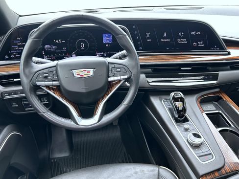 Used 2021 Cadillac Escalade Premium Luxury w/ Performance Package AWD/4WD image 16