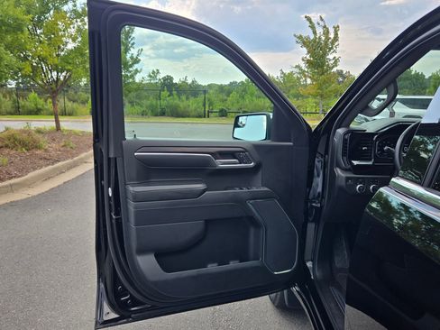 Used 2024 GMC Sierra 1500 SLT image 20