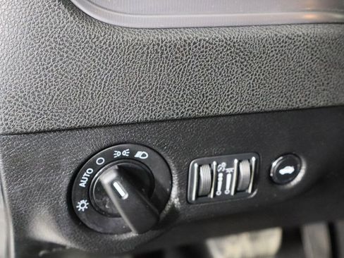 Used 2023 Dodge Charger SXT image 23