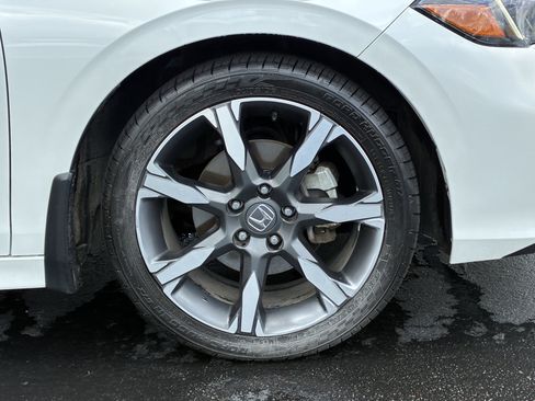 Used 2025 Honda Civic Sport Touring image 6