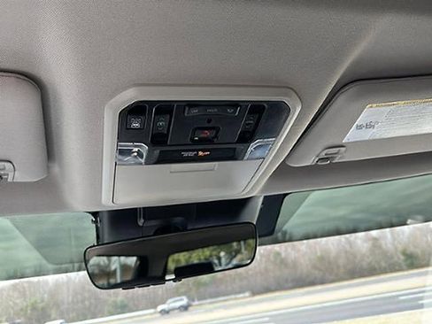 Used 2023 Toyota Tundra Limited image 19