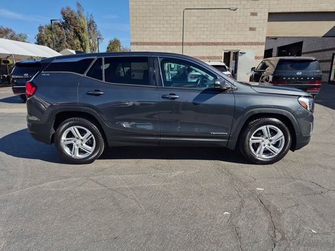 Used 2018 GMC Terrain SLE image 8