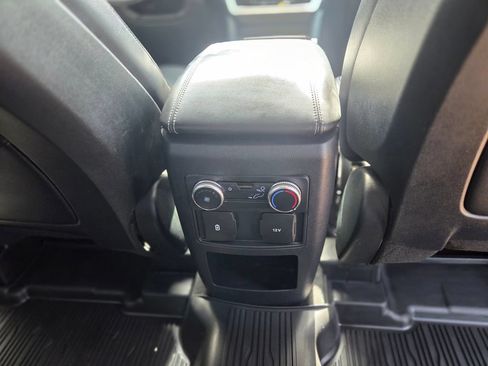 Used 2020 Ford Explorer XLT w/ Equipment Group 202A RWD image 11