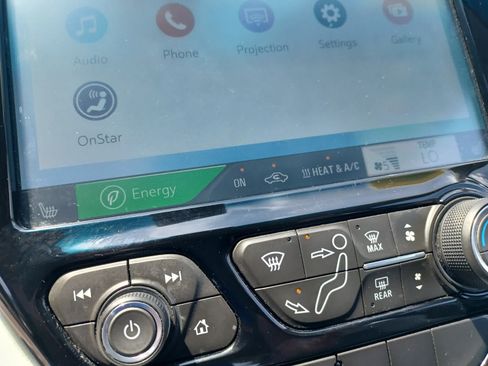 Used 2018 Chevrolet Bolt LT FWD image 12