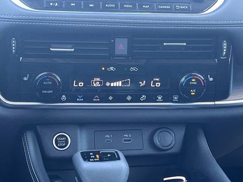 Used 2022 Nissan Rogue Platinum w/ Head-Up Display Package FWD image 17