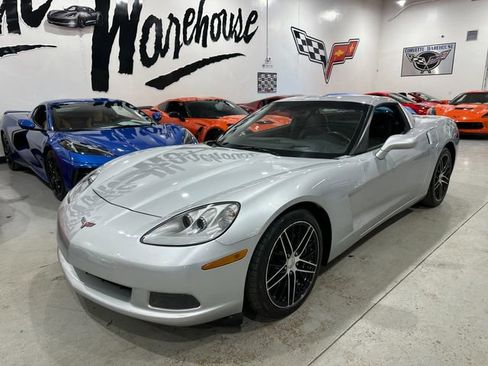 Used 2010 Chevrolet Corvette Coupe w/ Preferred Equipment Group image 22