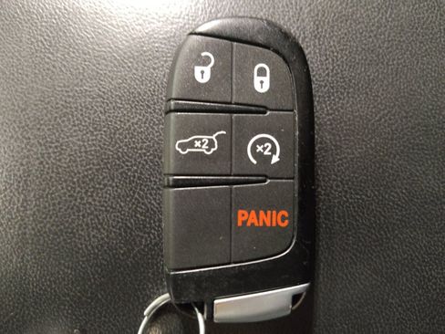 Used 2017 Dodge Durango Citadel image 32