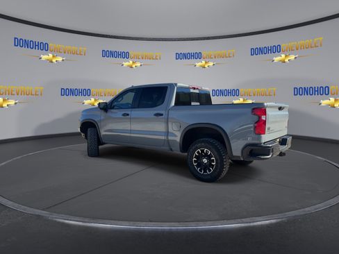 Used 2024 Chevrolet Silverado 1500 ZR2 image 9